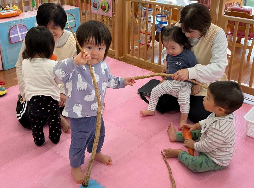 にんじんとごぼうを触ったよ